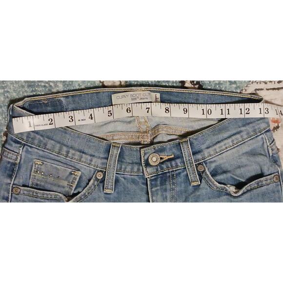 Levi Strauss Signature Women's Mid Rise Bootcut Jeans 26Wx30.5L - Picture 3 of 10